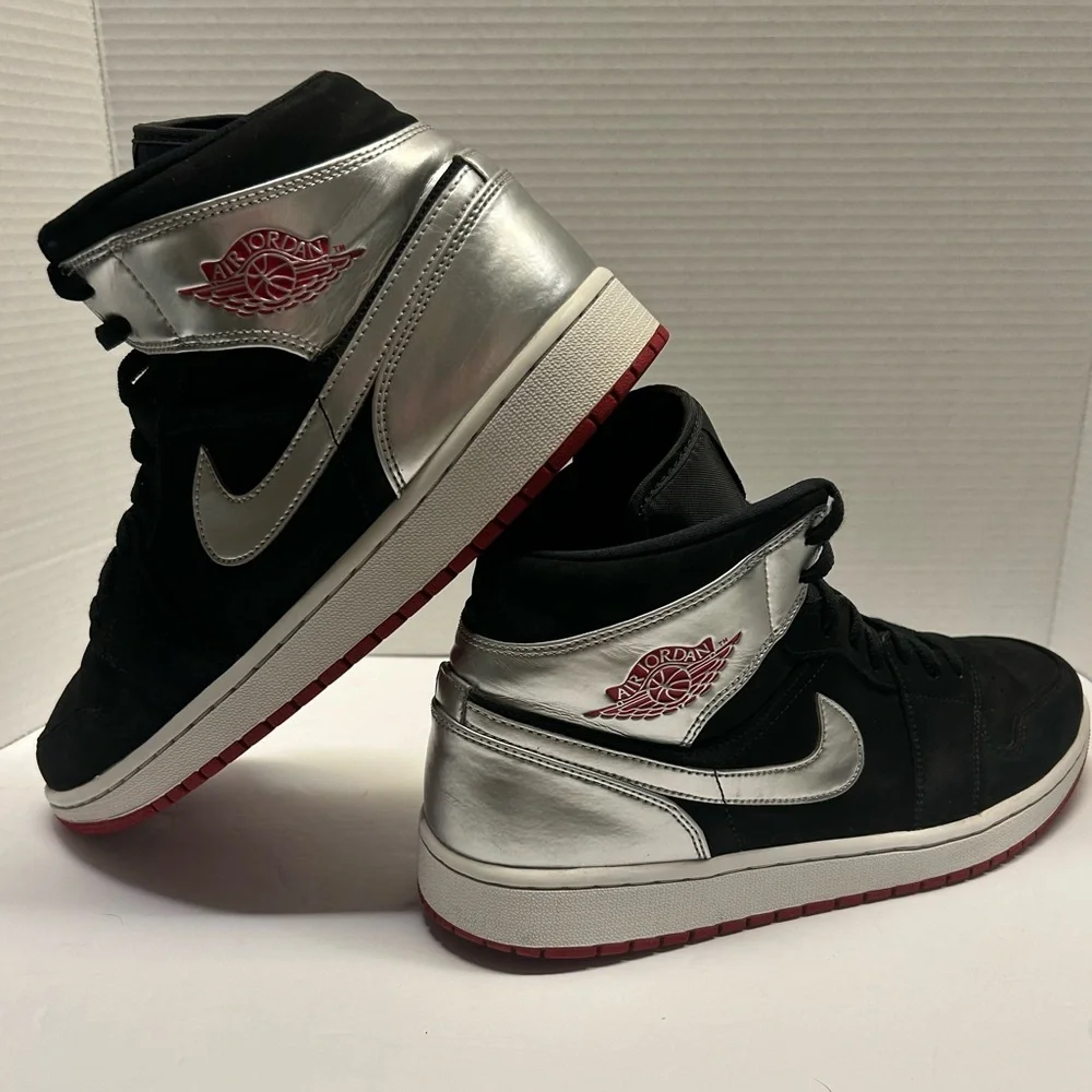 Air Jordan 1 Mid Johnny Kilroy Black Silver Red Shoes Mens 12 Sneaker 554724-057